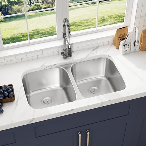 Blenzia 32 Inch Double Bowl Kitchen Sink Undermount 50/50 Stainless Steel 18 Gauge Double Bowl Sinks with Strainer 32" x 18" x 9"