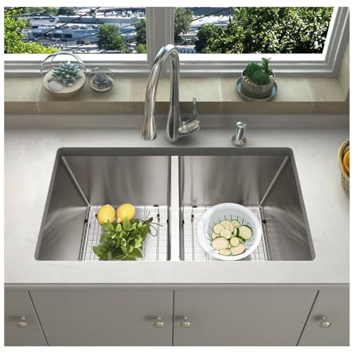 SANYCASA 33 Inch Double Bowl Kitchen Sinks with Quick Drain Slope - 11 Gauge (3mm) 304 Stainless Steel 50/50 Double Kitchen Sink with Accessories - 33" x 19" x 10"